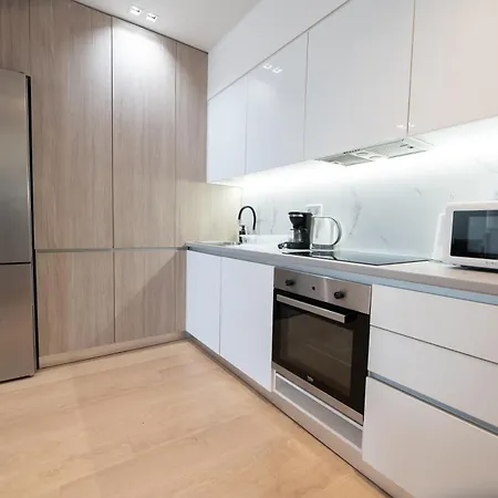 Spacious 3br In Pagkrati Apartment *
