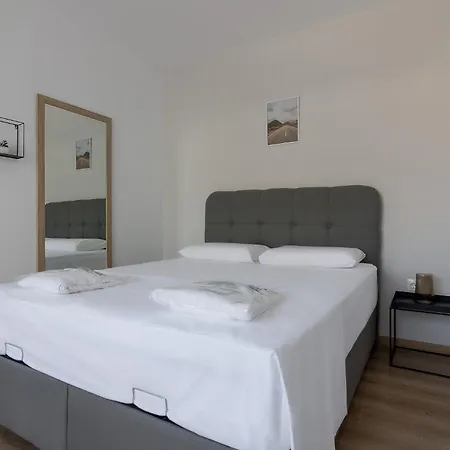 Leochares Lifestyle - Self Check-in Apartment *