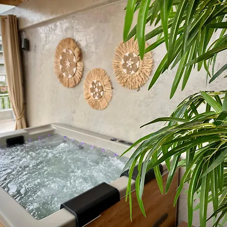 Boutique Luxury Dream Penthouse 5' To Metro