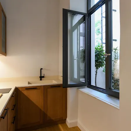 Boutique Archaeological Museum Apartment Athens