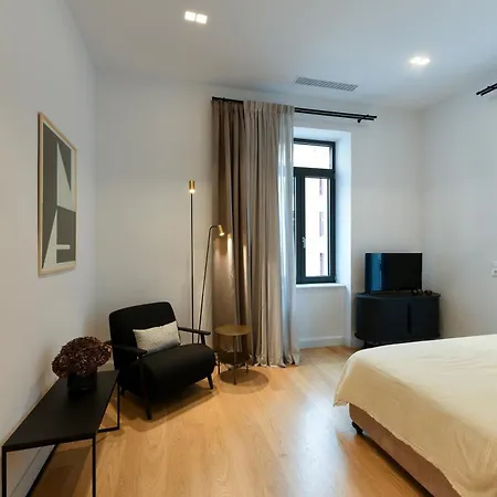 Boutique Archaeological Museum Apartment