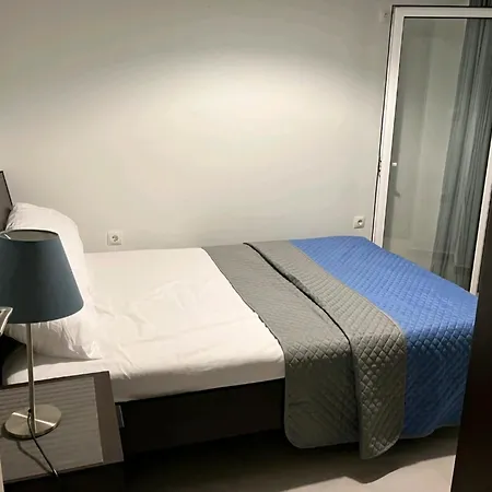 Cozy At King George Str Pagkrati Apartment