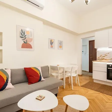Modern Next To Metro Panepistimio Apartment