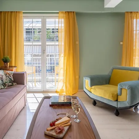Elegant Escape 2br Ba Sunny Apartment