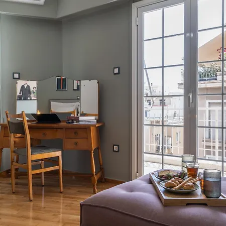 Apartment Elegant Escape 2br Ba Sunny