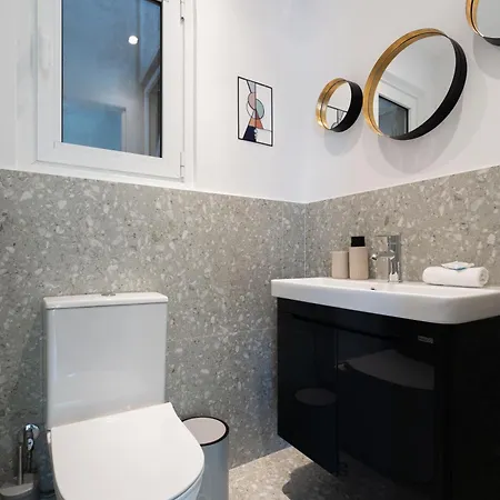 Elegant Escape 2br Ba Sunny Apartment *