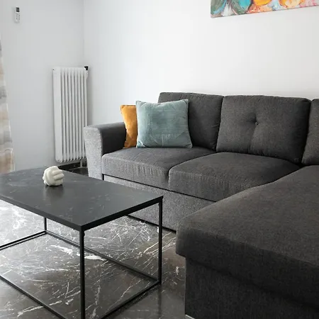Brand New 2bedroom In Kato Patissia Station! Apartment *