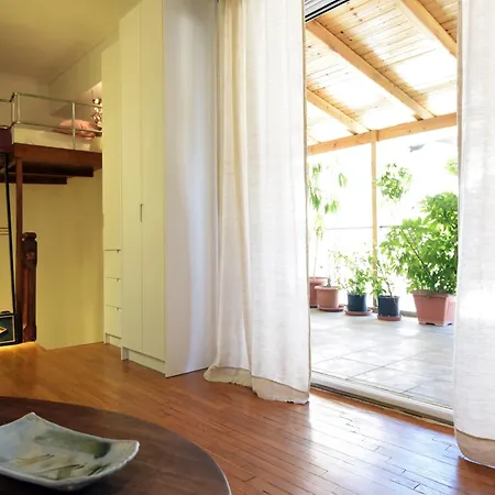 Sunny Penthouse In Acropolis Apartment *
