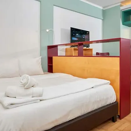 Downtown Dream Retreat In Athens!