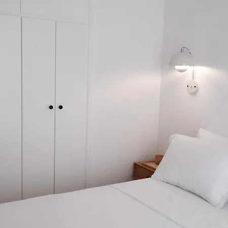 Unique 2bd Design With Airconditioning Near Acropolis Athens