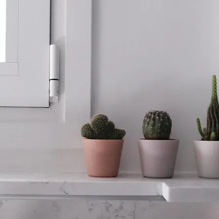 Unique 2bd Design With Airconditioning Near Acropolis