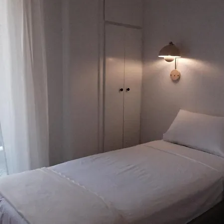 Unique 2bd Design With Airconditioning Near Acropolis Athens