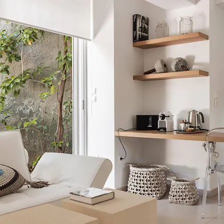 Bliss Living Apartment *