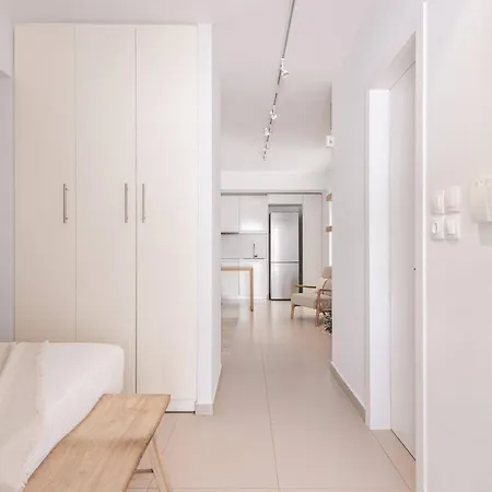 Bliss Living Apartment *
