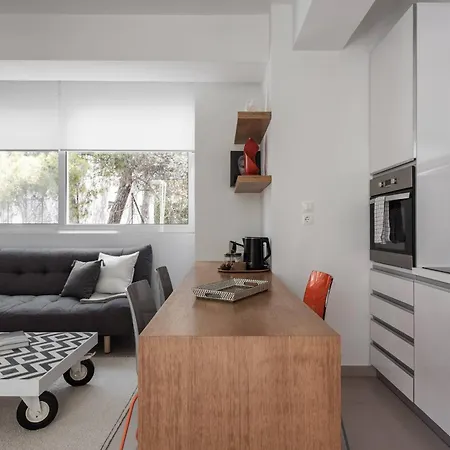 Bliss Living Apartment *