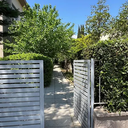 Lp Athens Apartment