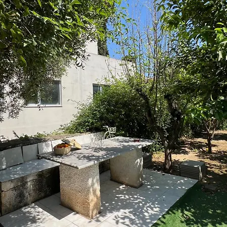 Lp Athens Apartment *