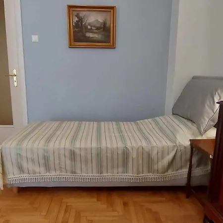 Gorgeous Near Historic Acropolis Apartment Athens