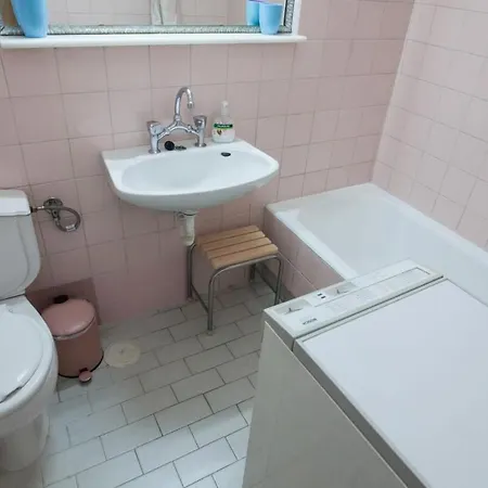 Apartment Gorgeous Near Historic Acropolis *