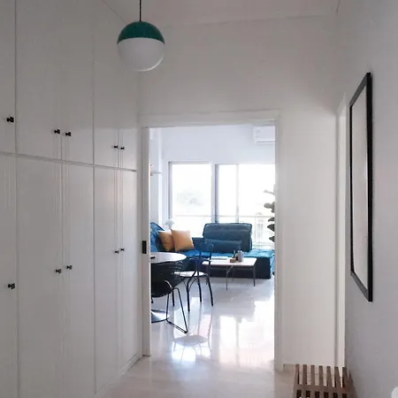 Unique 2bd Design With Airconditioning Near Acropolis Apartment