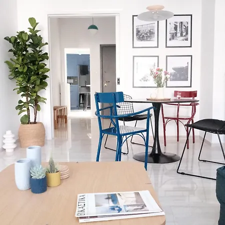 Unique 2bd Design With Airconditioning Near Acropolis