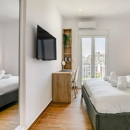 Minimal Nook Near Centre Apartment *