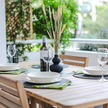 Vouliagmeni Seaside Luxury