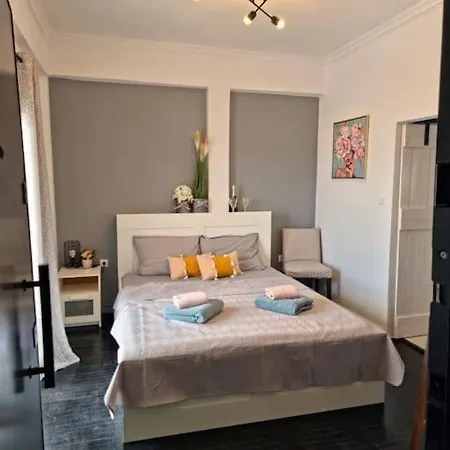 Small Oasis-ueber Den Daechern Von Apartmán Atény