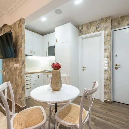 Apartment Modern Comfort In Neos Kosmos Metro