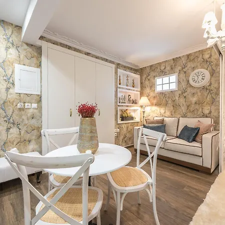 Apartment Modern Comfort In Neos Kosmos Metro *
