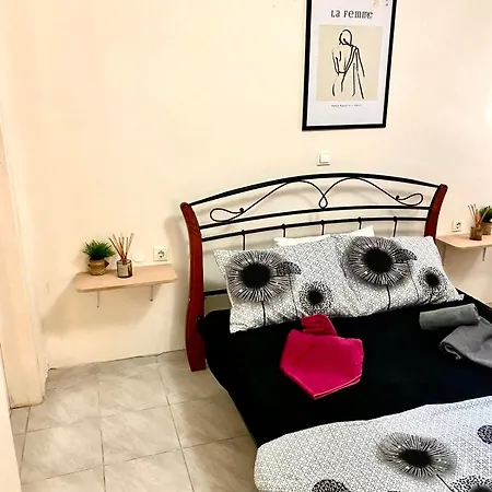 George's Apartman
