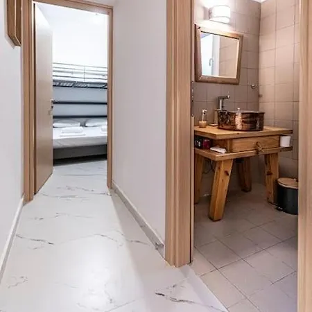 Apartment Downtown Metro Metaxourgio *