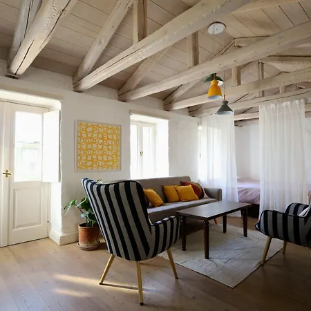 Unique Traditional Apartment Athens