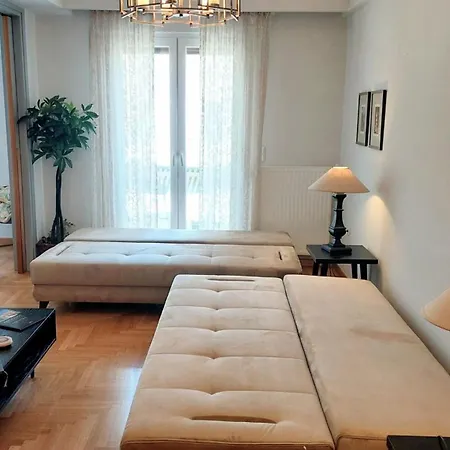 Elegant In Acropolis Apartment