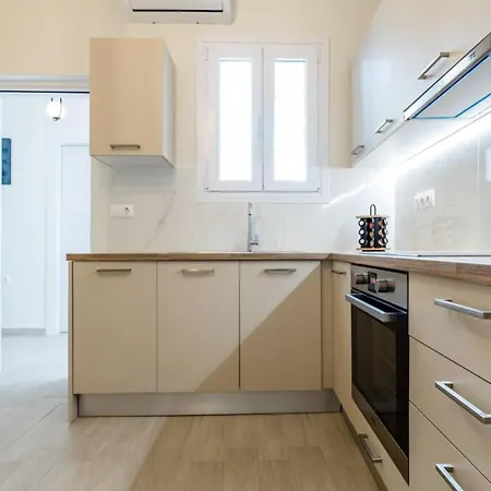 Luxury Detached House With Astonishing Roof Garden Holiday home