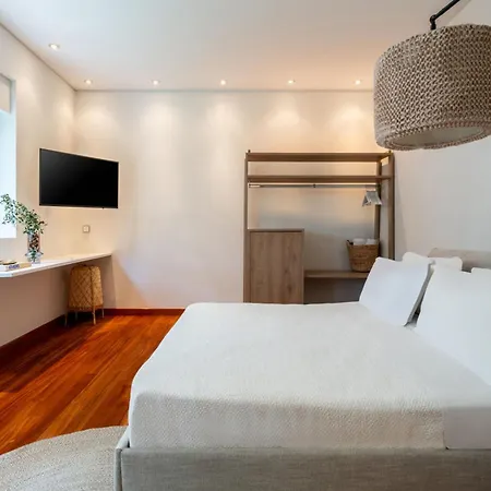 Luxury Across The By The Olon *