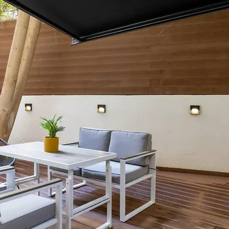 Backyard Modern House Nea Smyrni