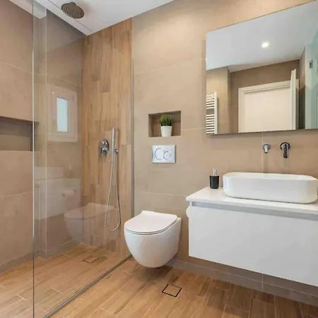 Modern Penthouse At Agnikolao Athens