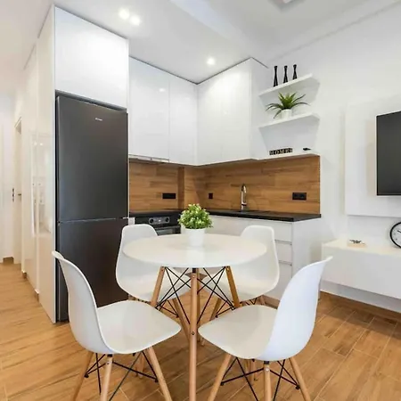 Modern Penthouse At Agnikolao *