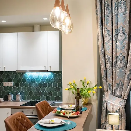 Blue Ark Romantic Under Acropolis Apartment *