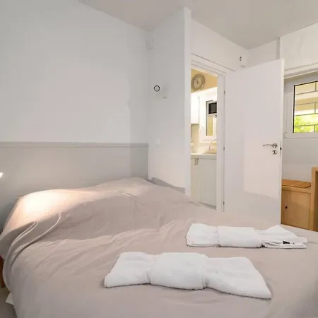 Gly3 65m2 Sunshine Oasis In Glyfada * Athens