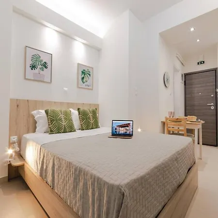 Small And Cozy Apartment Athens