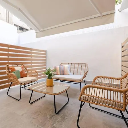 Small And Cozy Apartment *