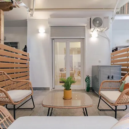 Apartment Small And Cozy *