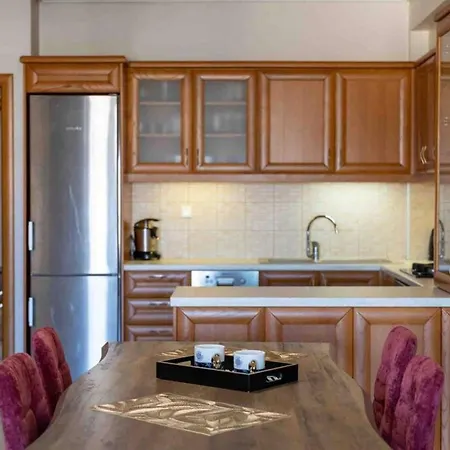 Petralona Amazing 2 Bd Flat Apartment