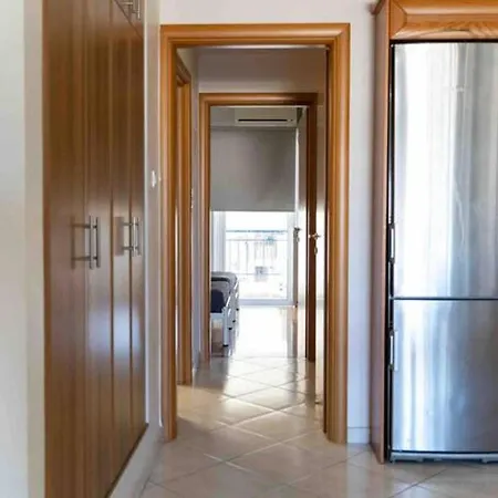 Petralona Amazing 2 Bd Flat Apartment