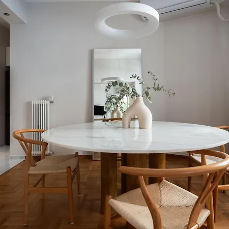 Acropolis Hideaway - Tranquil Retreat In Plaka * Atene