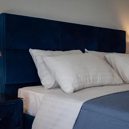 Elegant Two-bedroom In Exarcheia, Peridot - Homes *
