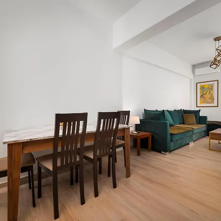 Elegant Two-bedroom In Exarcheia, Peridot - Homes * Athens