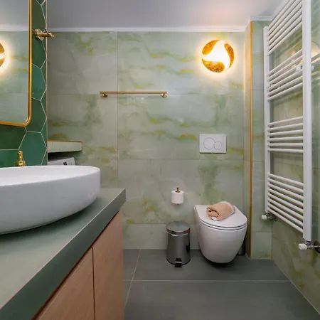 Apartment Elegant Two-bedroom In Exarcheia, Peridot - Homes *